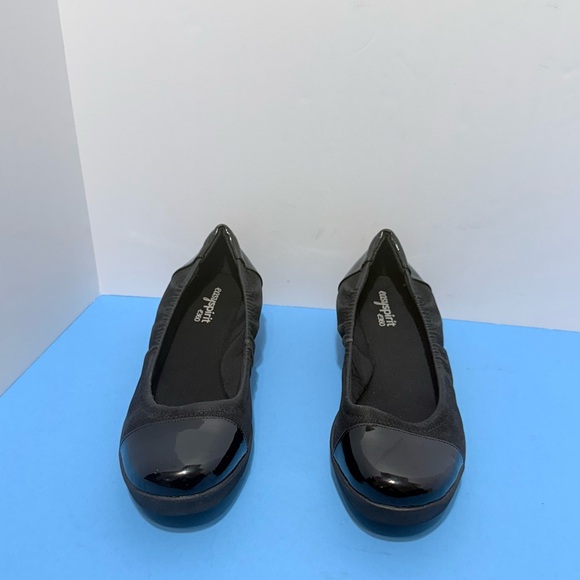 Easy Spirit Black Women's Flats - Picture 5 of 14